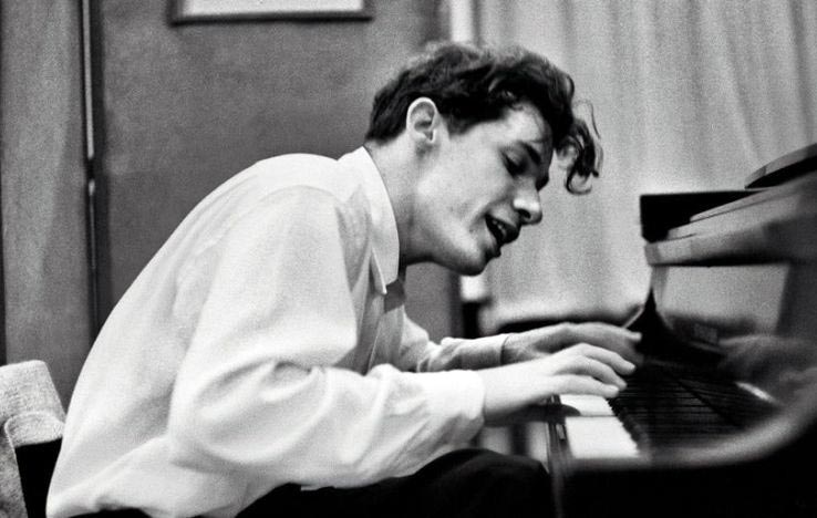 Gould plays Bach Art of Fugue